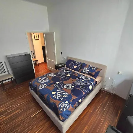 Pisano B - Cozy Flat At Bolivar M4 Metro דירה מילאנו